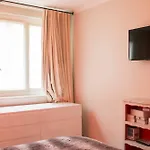 Bright Apartment 2 Steps From The Eiffel Tower